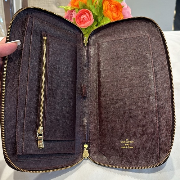 Authentic Louis Vuitton Tyga organizer - Picture 3 of 16